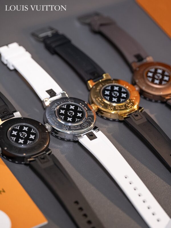 LOUIS VUITTON TAMBOUR HORIZON LIGHT UP Series QAD02Z Smart Watch LV Printed Full Touch Screen Fashion Item