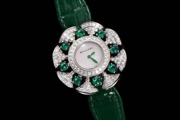 sy_no_6F81839CD29148315286B6C85E1CE6A0_1 BVLGARI DIVAS'DREAM series watches with quartz movement and crocodile leather strap 33mm