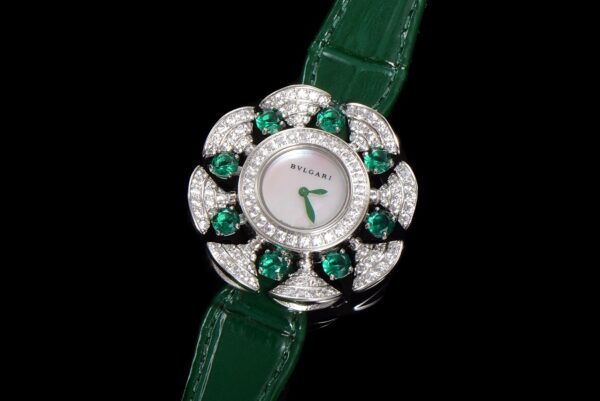sy_no_6F81839CD29148315286B6C85E1CE6A0_2 BVLGARI DIVAS'DREAM series watches with quartz movement and crocodile leather strap 33mm