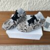 sy_no_728F3334AB41DED63F5A22F29A9E449D_2 Dior Grey-White Snake Print Mid-Top Sneaker