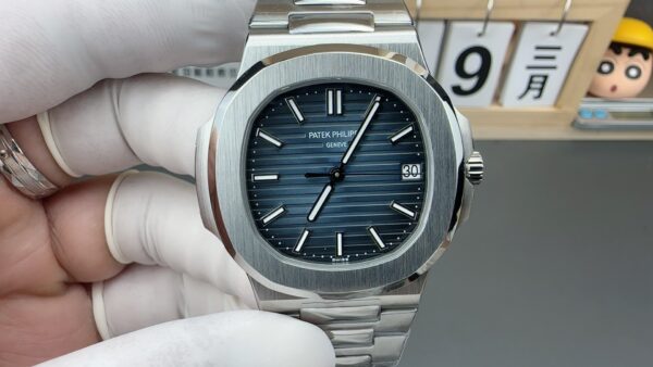 sy_no_758B99AE5345B829EB6B87C8B0BF96BB_0 Patek Philippe Nautilus 5711 Series Automatic Mechanical Watch