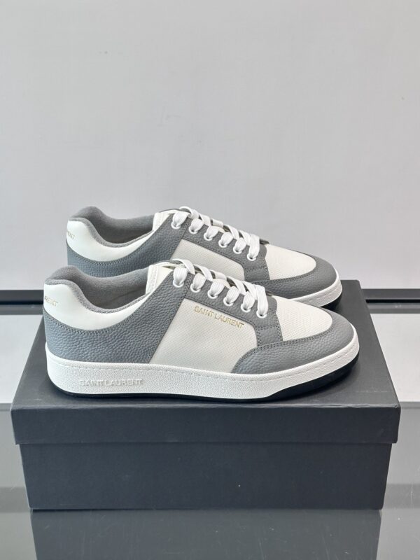 sy_no_75B0B3C334390092ADA39C0DB7B7B5EB_0 Saint Laurent Grey-White Pebble-Leather Low-Top Sneaker