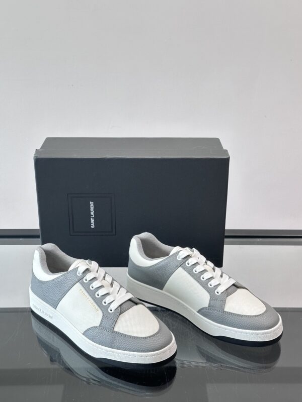 sy_no_75B0B3C334390092ADA39C0DB7B7B5EB_4 Saint Laurent Grey-White Pebble-Leather Low-Top Sneaker