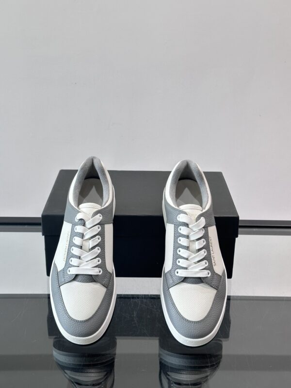sy_no_75B0B3C334390092ADA39C0DB7B7B5EB_5 Saint Laurent Grey-White Pebble-Leather Low-Top Sneaker