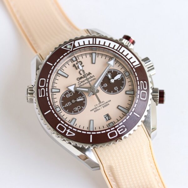 sy_no_7733C622BF252E2555DC0AD90CCC5371_0 Omega Seamaster series ocean universe automatic mechanical movement 600 meter waterproof men's watch Swiss watch 45.5mm beige dial