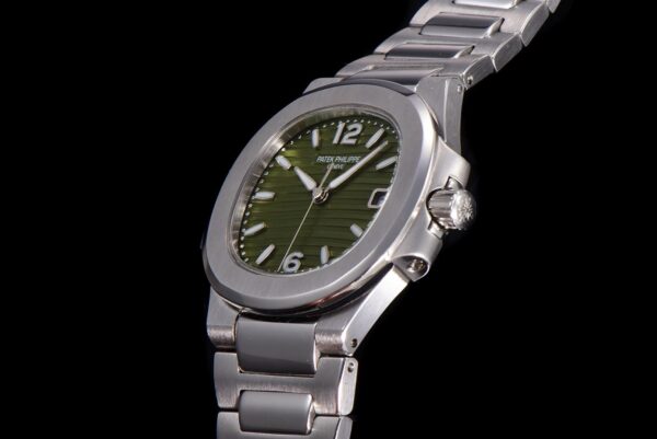 sy_no_77C858AAF770E39302A32D2F6CDE0643_4 Patek Philippe Sport Elegance NAUTILUS Series Nautilus Automatic Mechanical Machine Swiss Watch Green Dial