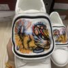 sy_no_78C437D6997868E6DE0125E12907B7CB_2 Gucci White Leather Low-Top Sneaker with Embroidered Tiger Head Flap
