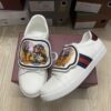 sy_no_78C437D6997868E6DE0125E12907B7CB_4 Gucci White Leather Low-Top Sneaker with Embroidered Tiger Head Flap