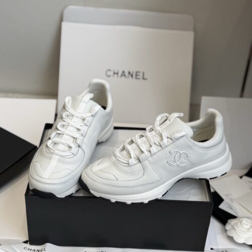 sy_no_7D98149B507AA08F936FFFEFB882303B_0 Chanel All-White Leather Low-Top Sneaker with Embossed CC Logo