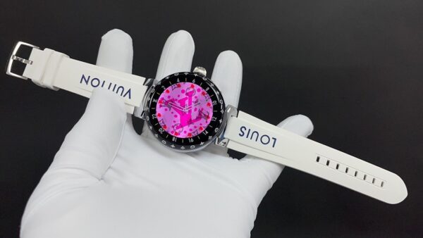 sy_no_7ECE54D740DB0647CF75CCF2BE0D3C2E_1 LOUIS VUITTON TAMBOUR HORIZON LIGHT UP series smartwatch LV printed full touch screen fashion item