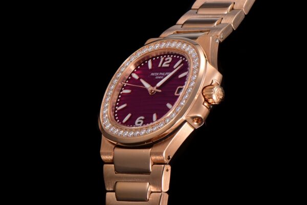 sy_no_7F30995ED5889DF509B86CF16FEF27D2_3 Patek Philippe Sporty Elegance NAUTILUS Series Quartz Movement Women's Watch Swiss Watch Purple Dial