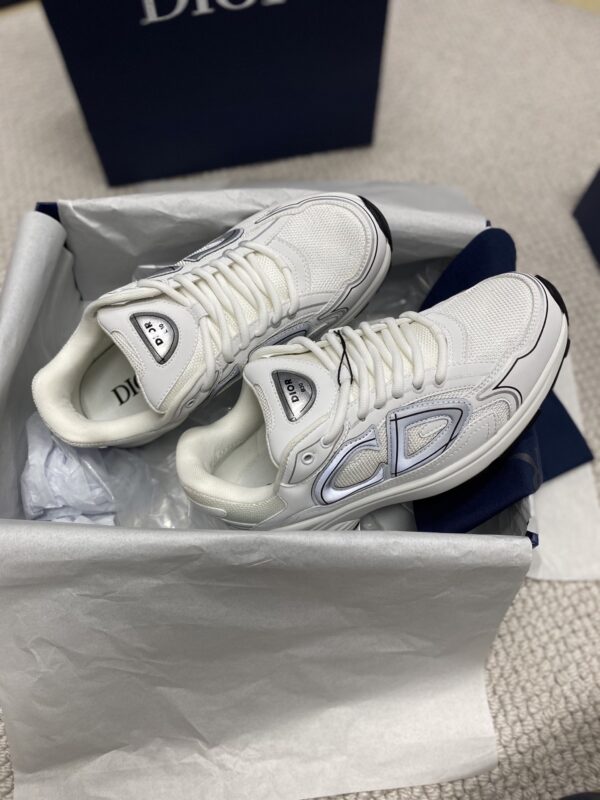sy_no_8055F83F7EE197A44926CC657978D13C_3 Dior White Mesh Silver Outline CD Logo Running Sneaker