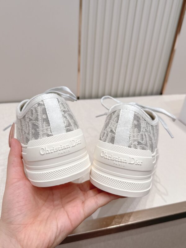 sy_no_82F76DEF57657782F07534EEC1C78235_6 Dior Grey Oblique Canvas Platform Low Sneaker