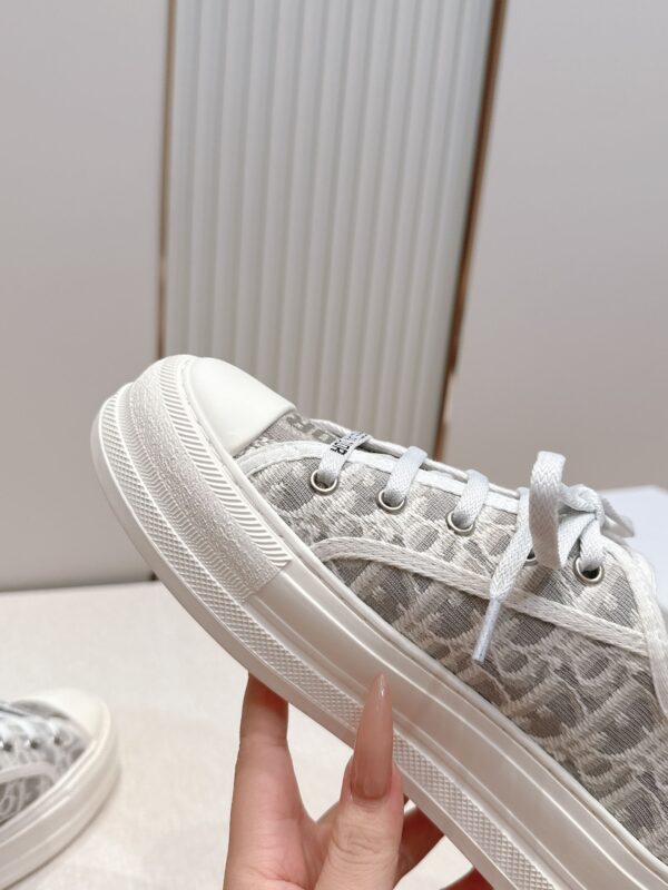 sy_no_82F76DEF57657782F07534EEC1C78235_7 Dior Grey Oblique Canvas Platform Low Sneaker