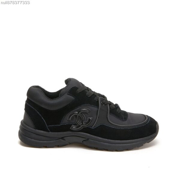 sy_no_838334BE70625D2FFE7817E6CD319DF7_1 Chanel All-Black Mixed Material Low-Top Sneaker with Suede and CC Logo