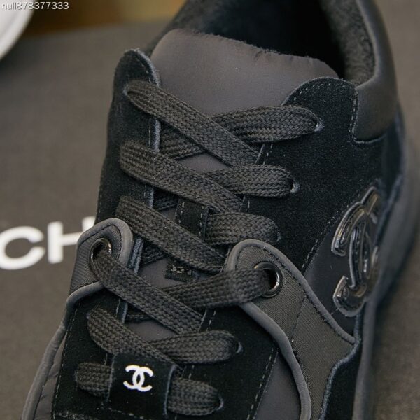 sy_no_838334BE70625D2FFE7817E6CD319DF7_6 Chanel All-Black Mixed Material Low-Top Sneaker with Suede and CC Logo