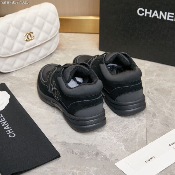 sy_no_838334BE70625D2FFE7817E6CD319DF7_8 Chanel All-Black Mixed Material Low-Top Sneaker with Suede and CC Logo