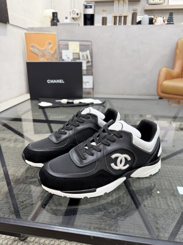 sy_no_85FDDC772F3C3B4D211D195301E80B3C_0 Chanel Black & White Chunky Sneaker with Contrast CC Logo