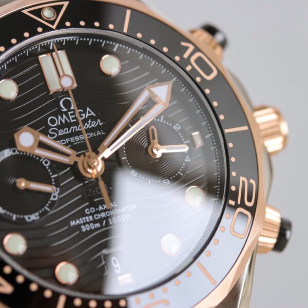 Omega Seamaster Series 300m Diving Watch Automatic Mechanical Movement Date Display Timing 300m Waterproof Men's Watch Swiss Watch 44mm Black Dial Stainless Steel Case