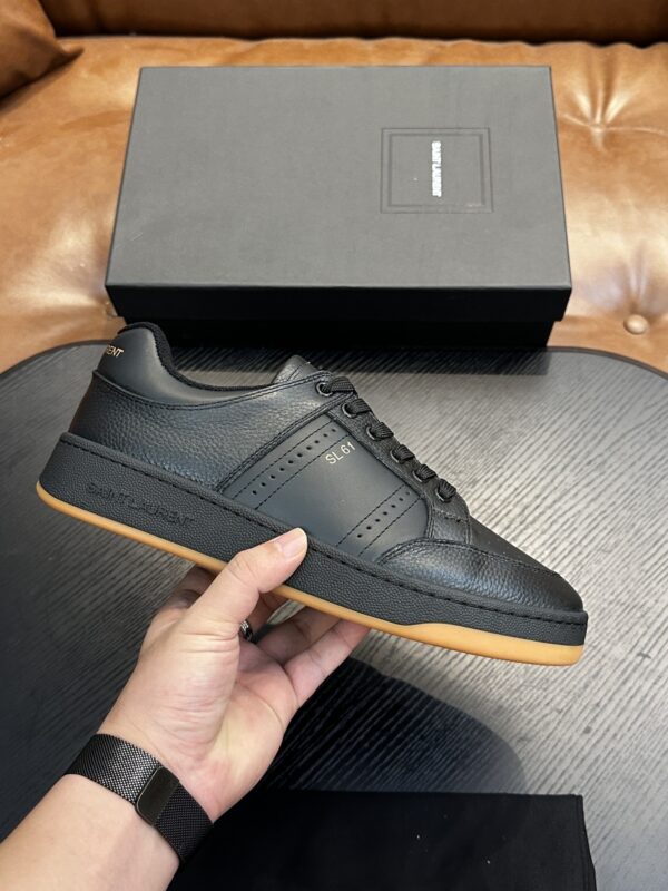 sy_no_87E1FFA6240443DBB8A6B72C8467E448_0 Saint Laurent Black Pebble-Leather SL61 Gum-Sole Low-Top Sneaker