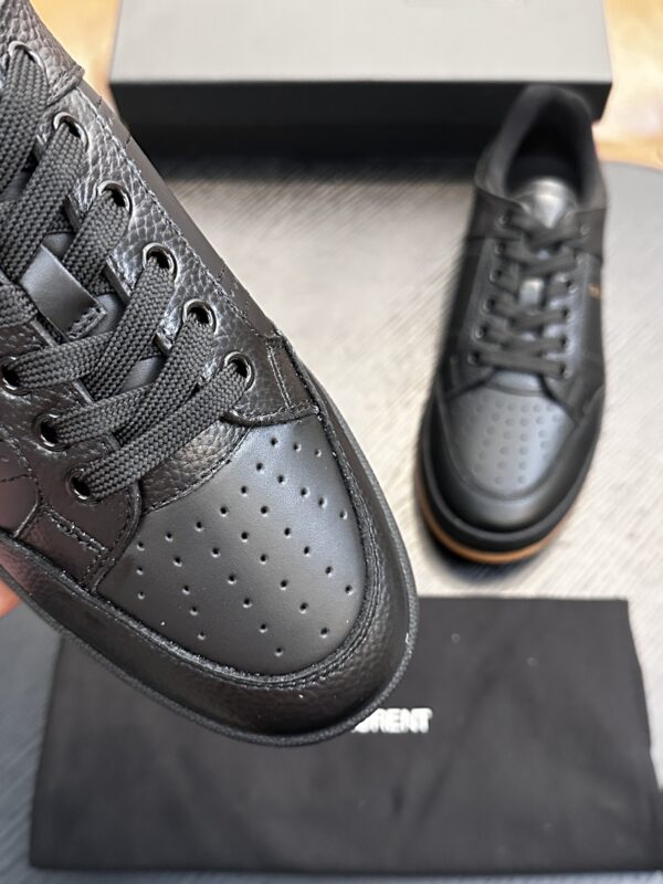 sy_no_87E1FFA6240443DBB8A6B72C8467E448_5 Saint Laurent Black Pebble-Leather SL61 Gum-Sole Low-Top Sneaker