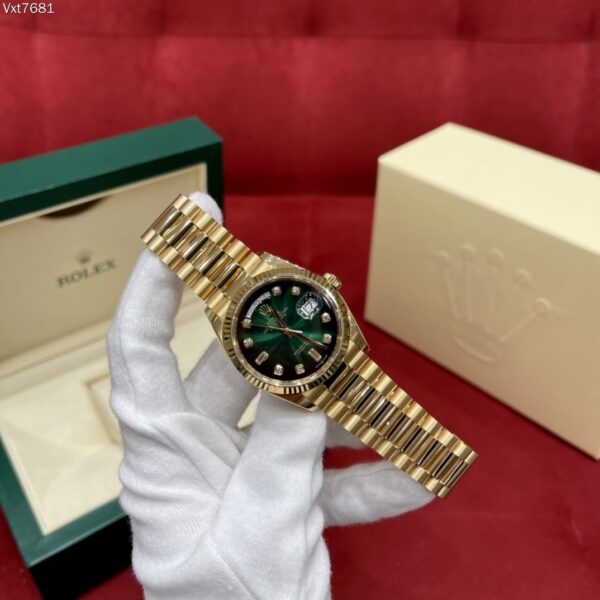 ROLEX Rolex Dog Tooth Ring Weekly Calendar Type Smoked Green Automatic Mechanical Movement 100m Waterproof Men's Watch Swiss Watch 36mm Green Dial Gold Strap
