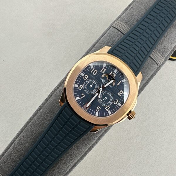 Patek Philippe AQUANAUT series automatic mechanical movement annual calendar women's watch Swiss watch 39.9mm blue dial
