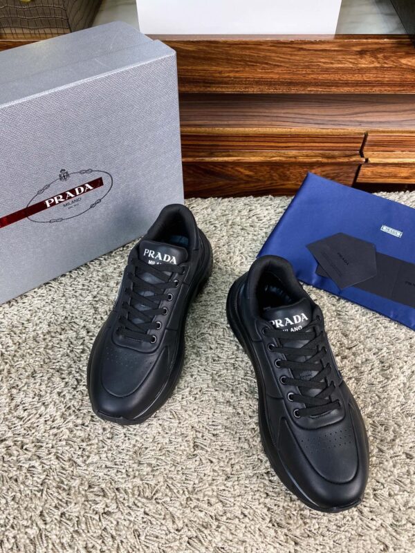 sy_no_8CA9FCC3D217E8A4254B61C3172F9DF9_8 Prada Black Leather Triangle Logo Thick-Sole Low-Top Sneaker