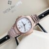 sy_no_8D0BF458BD5A640101952B436E645402_5 Patek Philippe's new Nautilus women's mechanical watch from the Sport Elegance series.