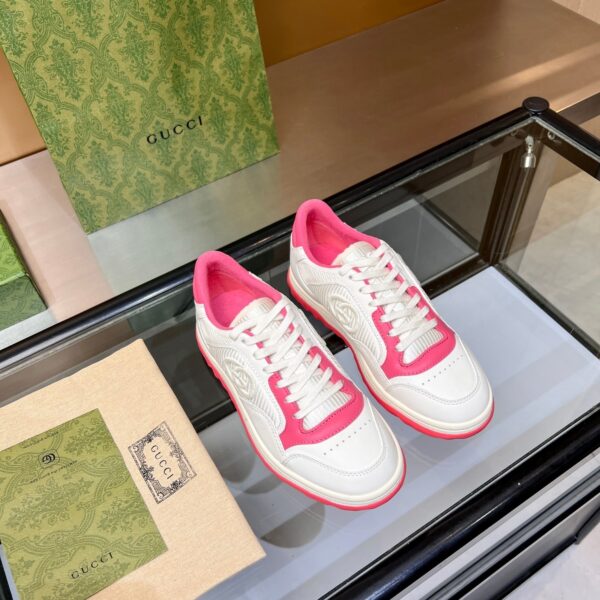 sy_no_90A21505EC6EA133173F9F6B98BE7E53_8 Gucci MAC8 Interlocking G Sneaker in White & Pink