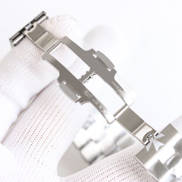 sy_no_90F1DD4E57A64E9AB5DFD5A512CB314F_7 Vacheron Constantin OVERSEAS series automatic mechanical movement