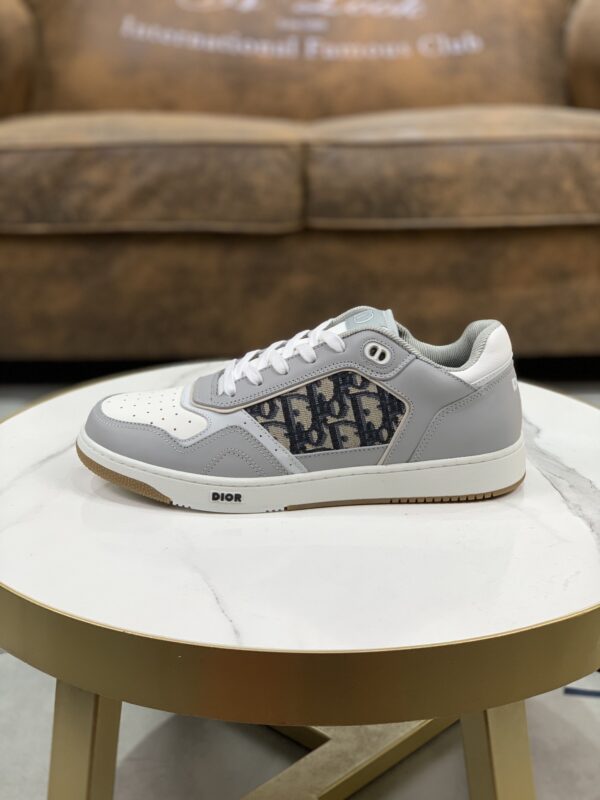 sy_no_93B9522467E5E6A12279EDF96EFEE39D_1 Dior Grey Leather Oblique Patch Low Sneaker