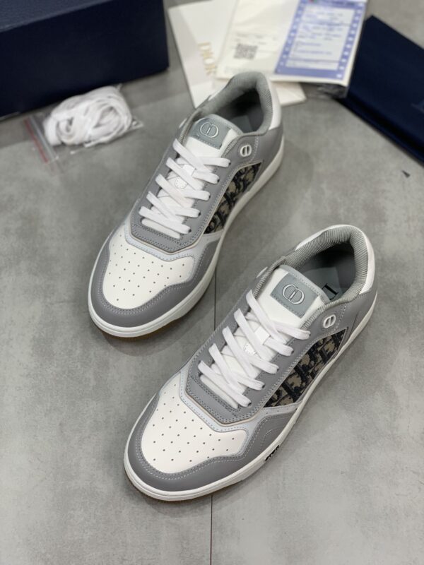 sy_no_93B9522467E5E6A12279EDF96EFEE39D_4 Dior Grey Leather Oblique Patch Low Sneaker