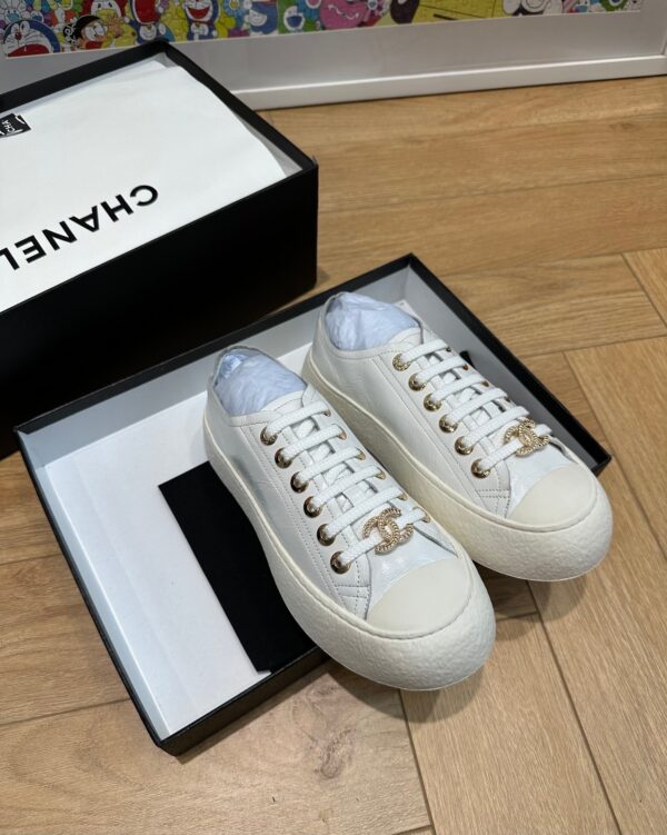 sy_no_95AAA00071716AF974097CC588FB913A_0 Chanel 24P All-White Waxed-Leather Platform Low-Top Sneaker with Gold-Tone CC Logo