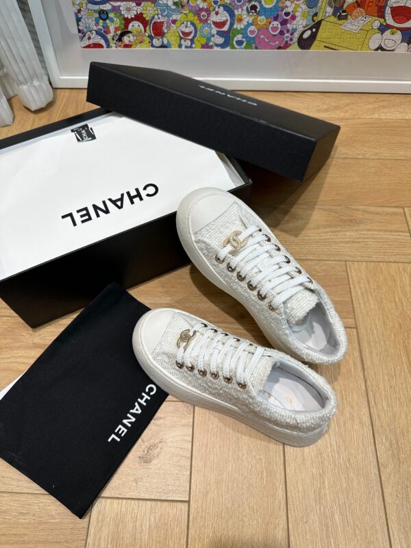 sy_no_95AAA00071716AF974097CC588FB913A_7 Chanel 24P All-White Waxed-Leather Platform Low-Top Sneaker with Gold-Tone CC Logo
