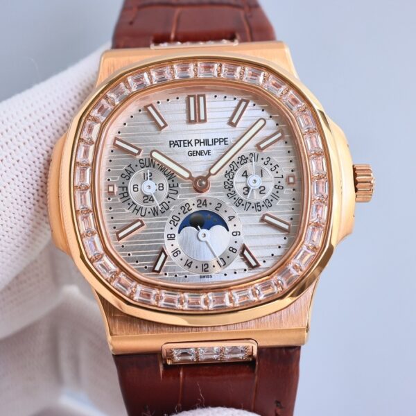 Patek Philippe Sport Elegance NAUTILUS Series Nautilus Automatic Mechanical Movement