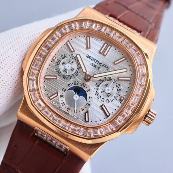 Patek Philippe Sport Elegance NAUTILUS Series Nautilus Automatic Mechanical Movement