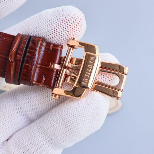 Patek Philippe Sport Elegance NAUTILUS Series Nautilus Automatic Mechanical Movement