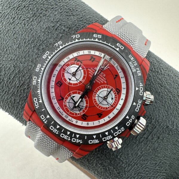 sy_no_992A79ECE79CD46C0A6942B68324796F_2 Customized version of carbon fiber luminous shell from the Daytona series ROLEX