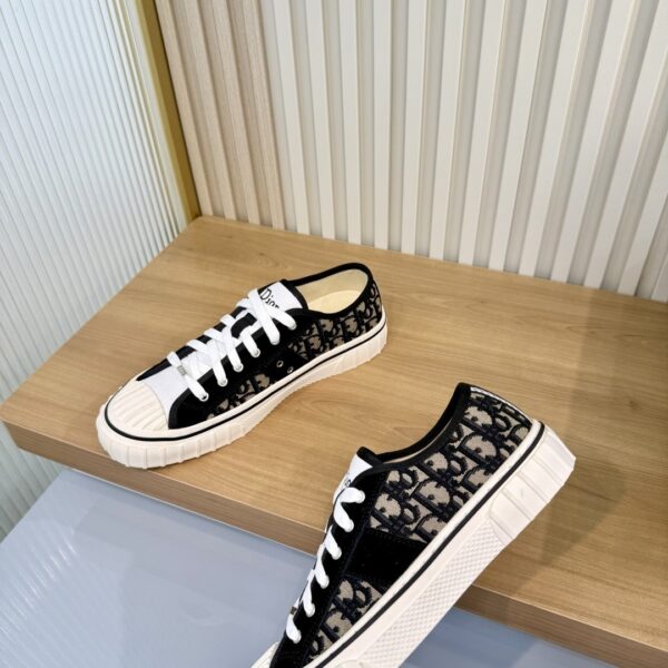 sy_no_999E4297DC3E05E1CFA82D3D8F993A65_2 Dior Black Oblique Canvas Low Sneaker