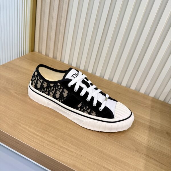sy_no_999E4297DC3E05E1CFA82D3D8F993A65_8 Dior Black Oblique Canvas Low Sneaker