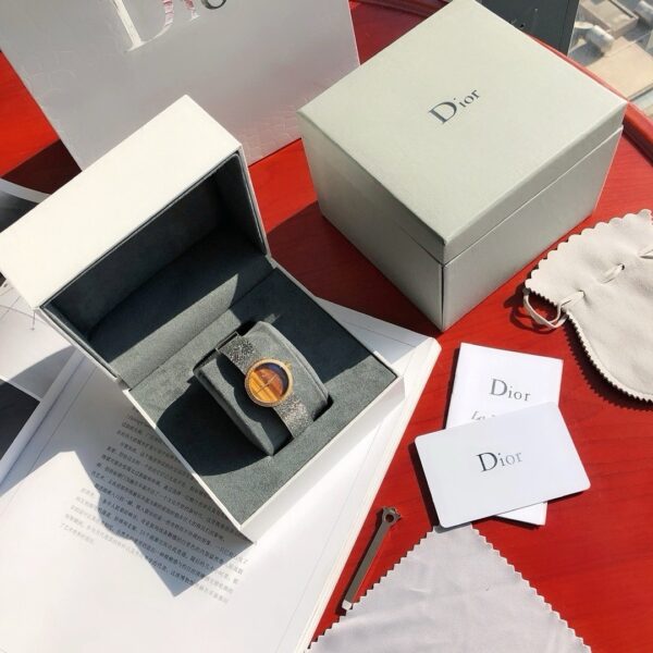 sy_no_9B7EF1AF3D810696F13BE78056AB6425_1 DIOR watch quartz movement stainless steel strap 25mm women's watch 50m waterproof