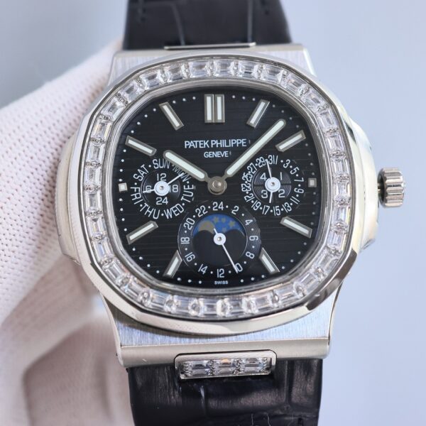 Patek Philippe Sport Elegance NAUTILUS Series Nautilus Automatic Mechanical Movement