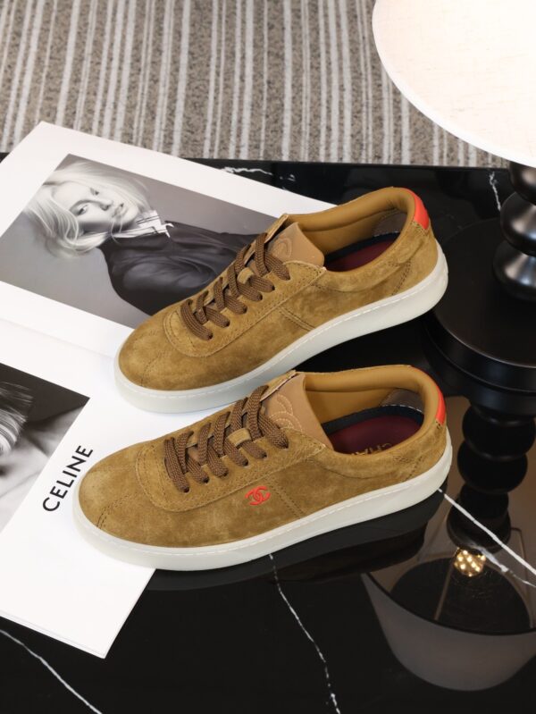 sy_no_9F28623E93910D782294822FB4F4EC2F_8 Chanel Brown Suede Low-Top Sneaker with Platform Sole and CC Logo