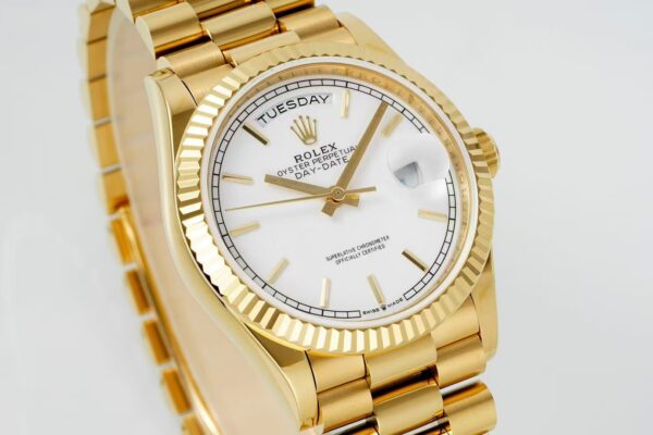 sy_no_9FFB0C6BB8A75FB684B60D2C3586486C_1 ROLEX Rolex Dog Tooth Ring Weekly Calendar Automatic Mechanical Movement Waterproof Women's Watch Swiss Watch 36mm White Dial