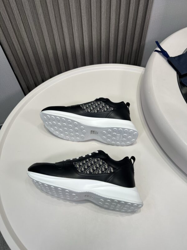 sy_no_A1914938467E8FC966102FFA6EE17F75_4 Dior Black Leather Oblique Patchwork Low Sneaker