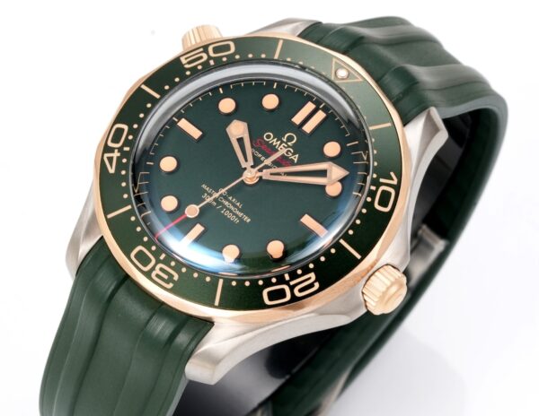 sy_no_A5405C02EBD19811764A47E54C3F0755_3 Omega Seamaster Series Automatic Mechanical Movement 300m Waterproof Men's Watch Swiss Watch 42mm Green Dial Titanium Bronze Case Rubber Strap