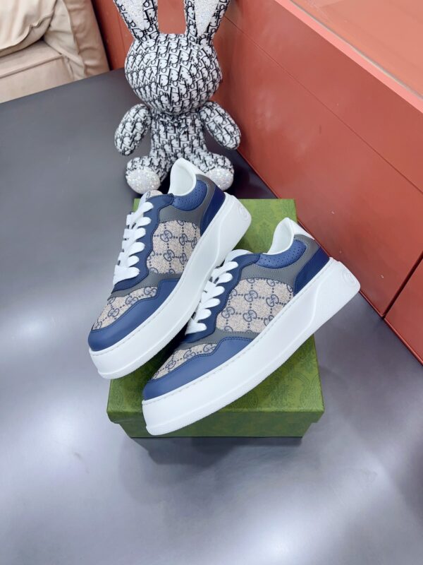 sy_no_A5A30A763E0F3A32E1ABDD23A47EC115_0 Gucci MAC8 GG Canvas & Blue Leather Sneaker