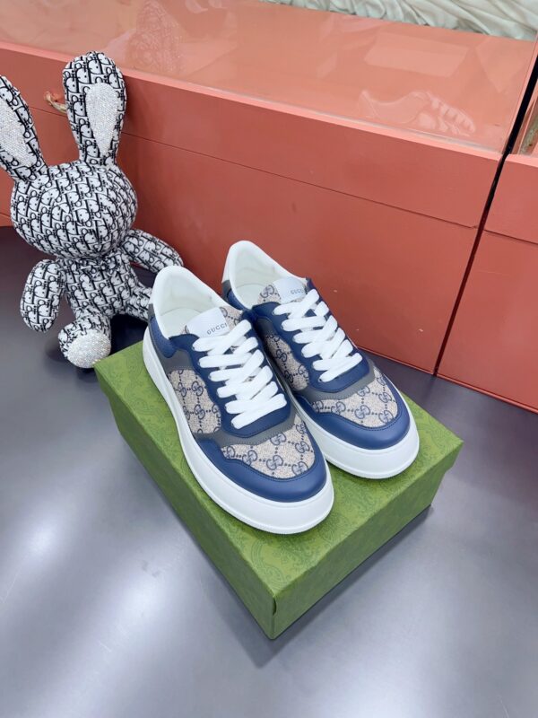 sy_no_A5A30A763E0F3A32E1ABDD23A47EC115_1 Gucci MAC8 GG Canvas & Blue Leather Sneaker