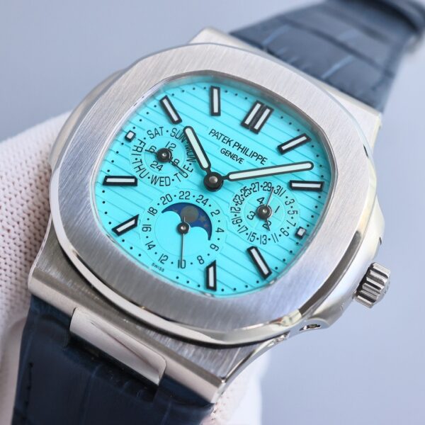 Patek Philippe Sport Elegance NAUTILUS Series Nautilus Automatic Mechanical Machine